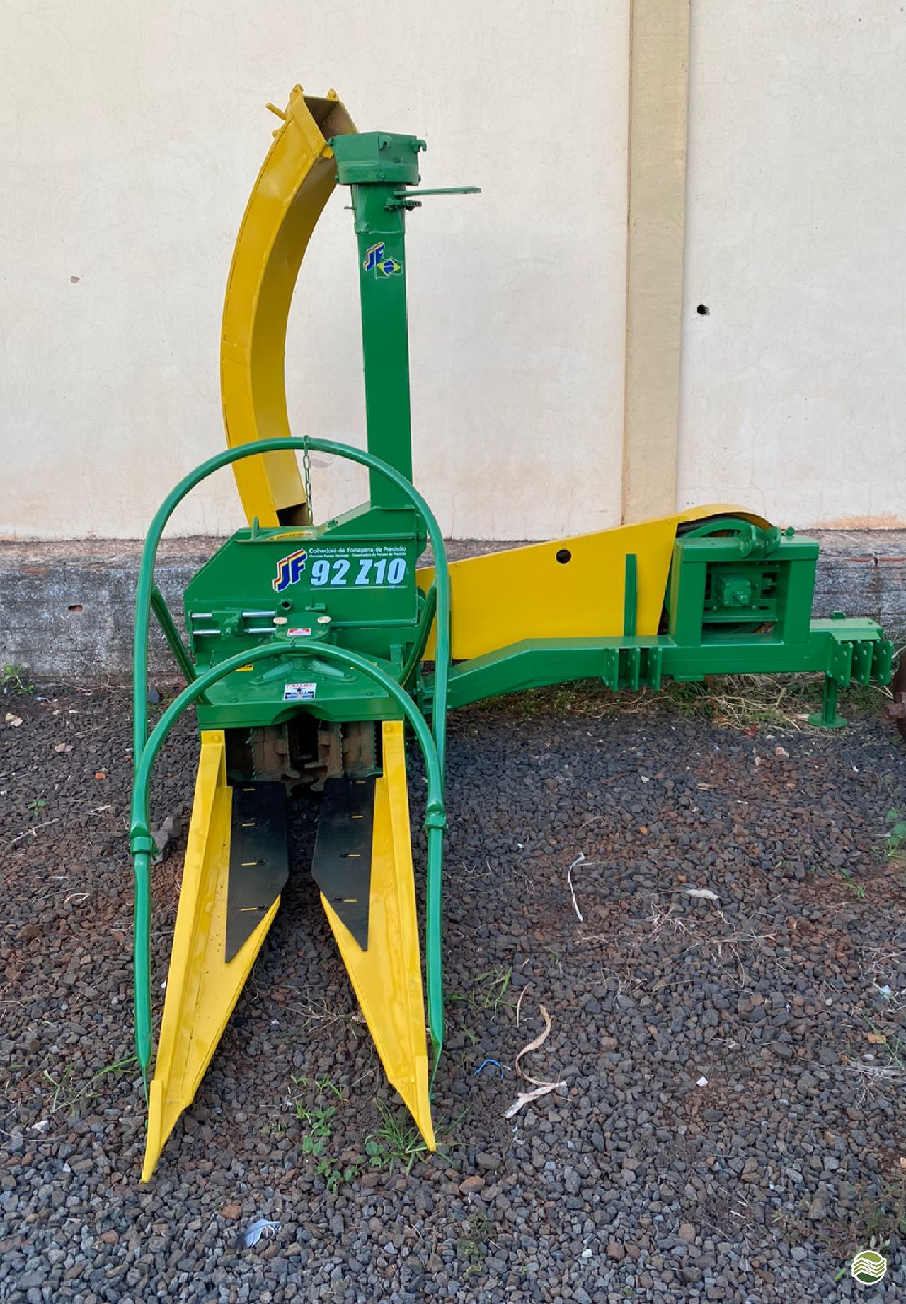 IMPLEMENTOS AGRICOLAS COLHEDORAS COLHEDORA DE FORRAGEM Camtrac Máquinas Agrícolas MARIALVA PARANÁ PR